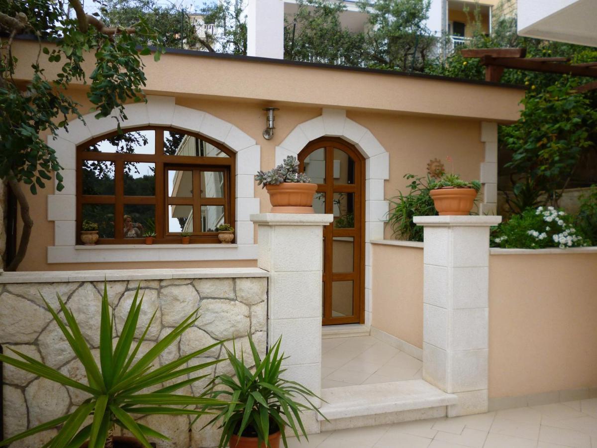 Apartments Jani Hvar Town Exterior photo